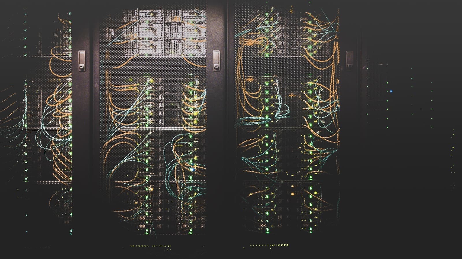Introduction to Docker — article cover